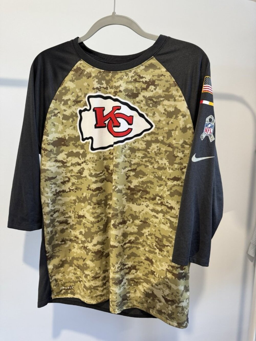 Nike Kansas City Chiefs Salute to Service Tee Women's L